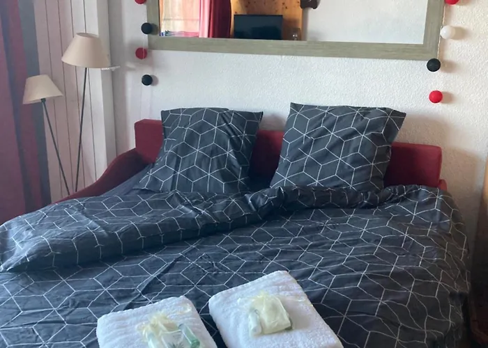 2 Personnes Avec Terrasse Literie-serviettes-menage Fin De Sejour Inclus アパート *